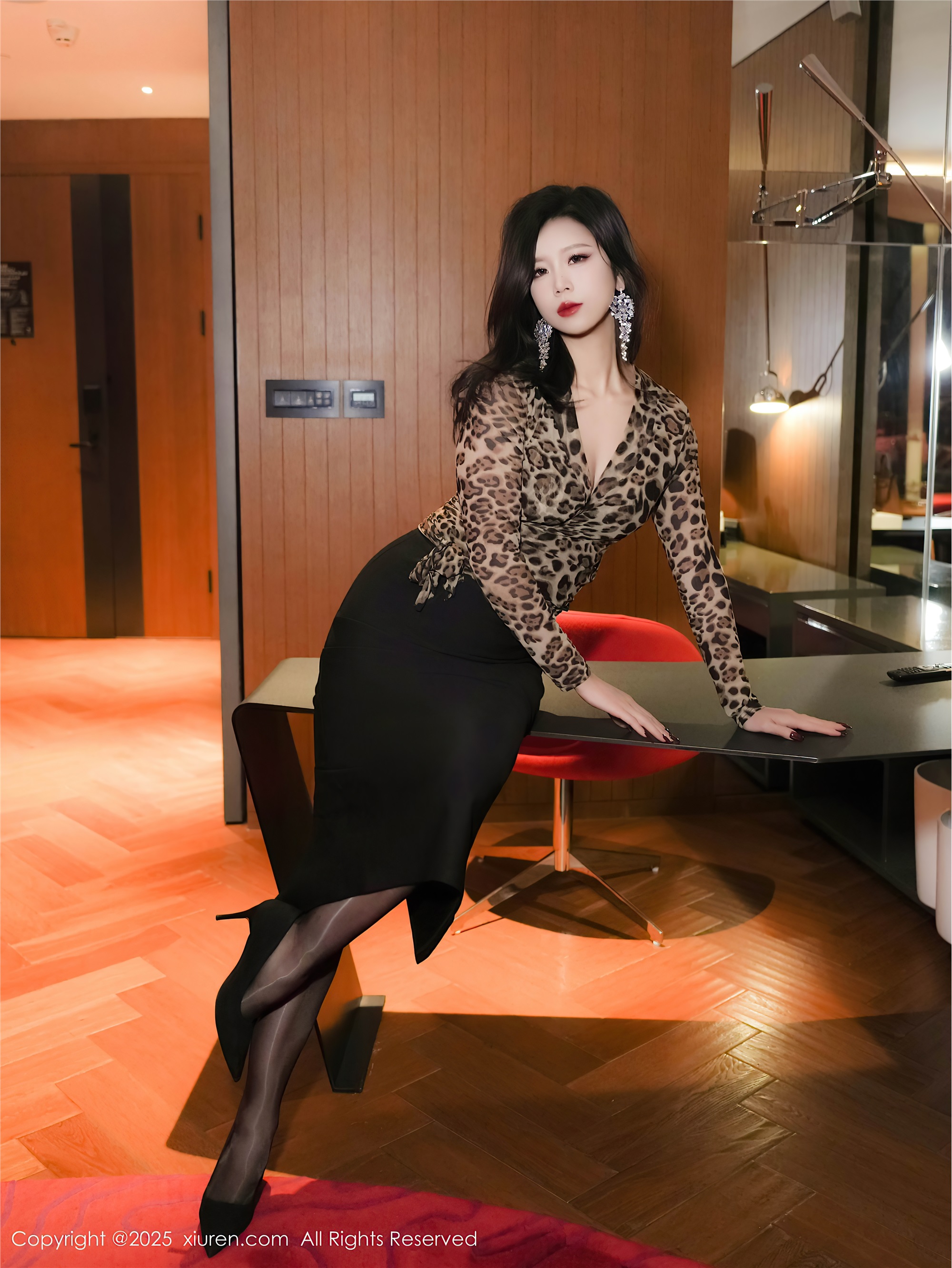 Xiuren秀人网 2025.10.23 NO.10901 玫瑰我爱你